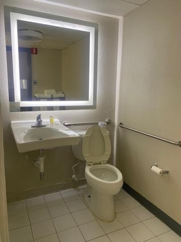 Days Inn By Wyndham Scranton Pa Dickson City Eksteriør bilde